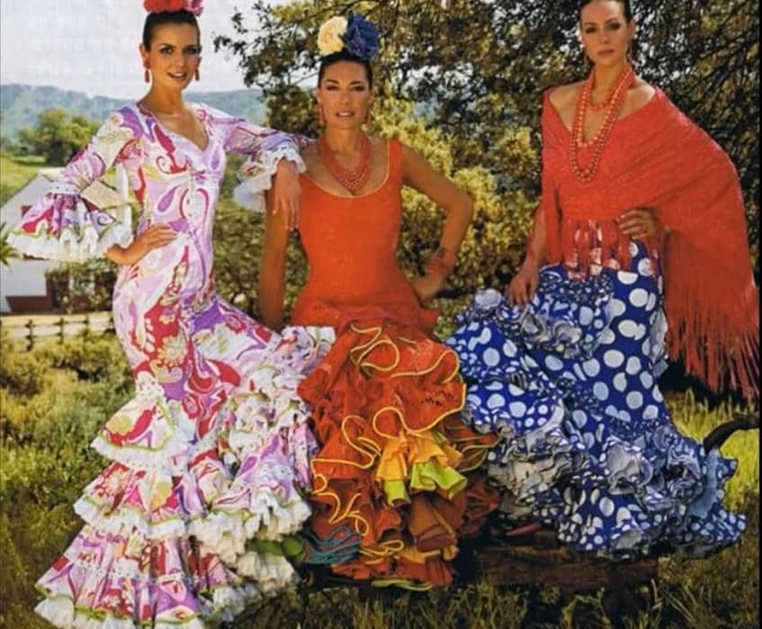 Costume flamenco tradiționale